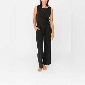 Smash + Tess Smash + Tess
Elevate Happy Hour Romper size Small (b16)